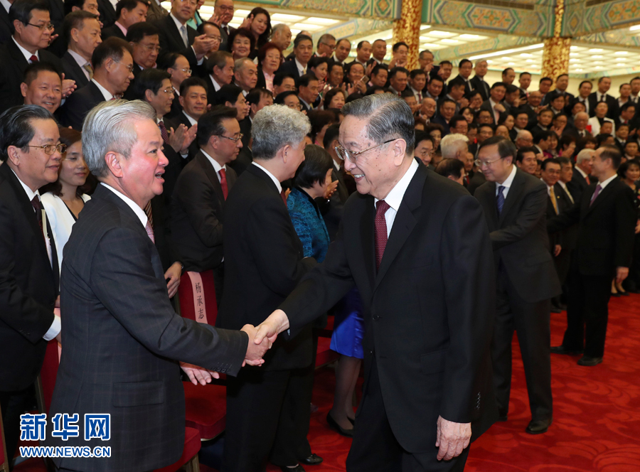 9月28日，中共中央政治局常委、全國政協(xié)主席俞正聲在北京會(huì)見出席中國海外交流協(xié)會(huì)第六次會(huì)員大會(huì)的全體代表，并發(fā)表講話。 新華社記者 龐興雷 攝