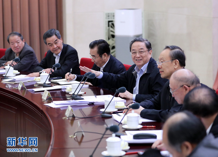 11月16日,全國政協在北京召開第75次雙周協商座談會,圍繞“推進糧食定價機制、補貼政策和收儲制度改革”建言獻策。全國政協主席俞正聲主持會議并講話。新華社記者 鞠鵬 攝 11月16日,全國政協在北京召開第75次雙周協商座談會,圍繞“推進糧食定價機制、補貼政策和收儲制度改革”建言獻策。全國政協主席俞正聲主持會議并講話。新華社記者 鞠鵬 攝