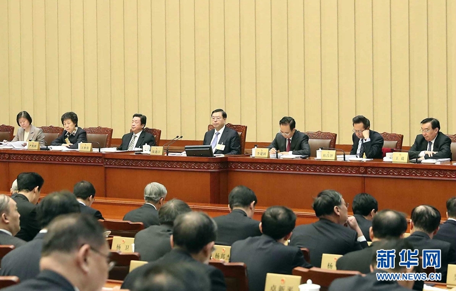 2月23日，十二屆全國人大常委會第三十三次會議在北京人民大會堂開幕。張德江委員長主持會議。 新華社記者　劉衛兵　攝