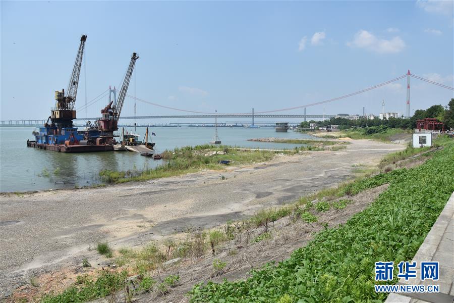 （大江奔流&mdash;&mdash;來自長江經(jīng)濟帶的報道&middot;圖文互動）（2）登岳陽樓，又見&ldquo;浩浩湯湯&rdquo;