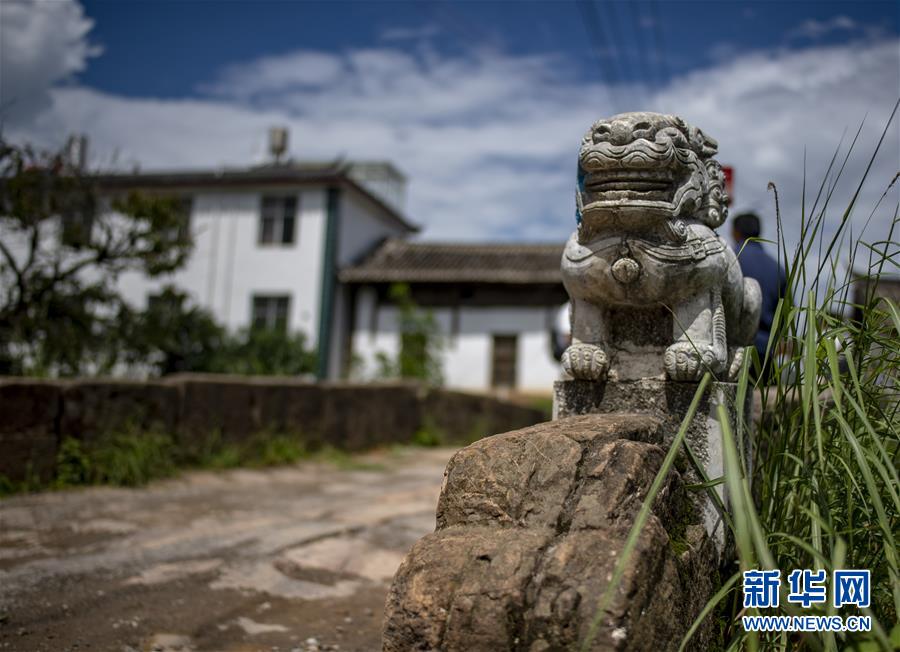 （壯麗70年&middot;奮斗新時(shí)代&mdash;&mdash;記者再走長(zhǎng)征路&middot;圖文互動(dòng)）（1）麗江古城的紅色記憶