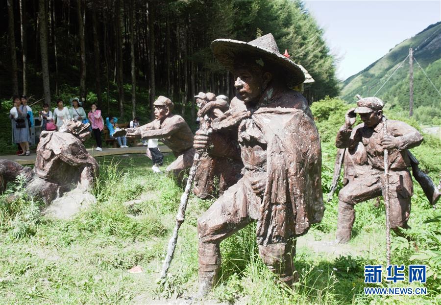 （壯麗70年&middot;奮斗新時代&mdash;&mdash;記者再走長征路&middot;圖文互動）（1）追憶紅色經典&mdash;&mdash;《清平樂&middot;六盤山》的誕生