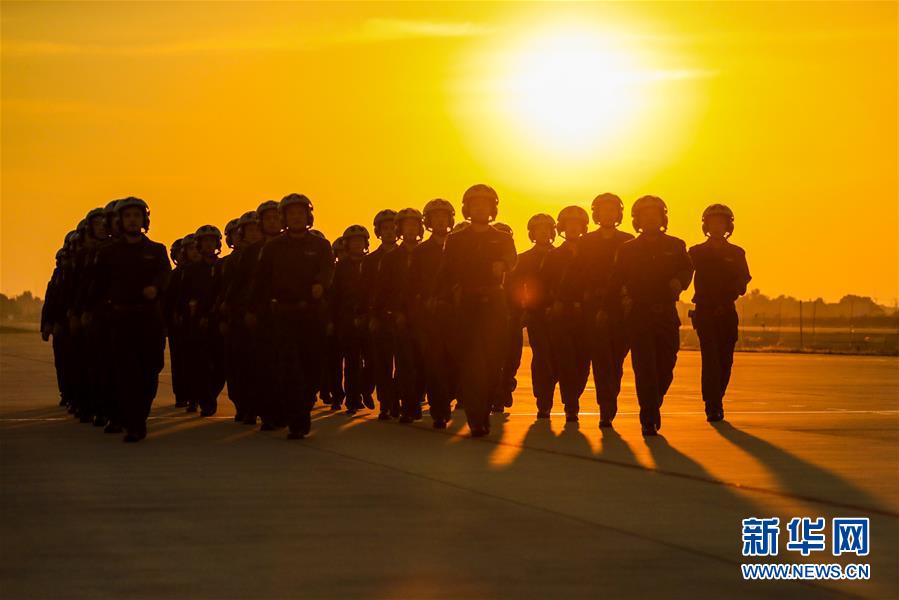 (圖文互動)(2)掠海巡天鑄鐵拳——空軍“模范轟炸機大隊”履行新時代使命任務記事