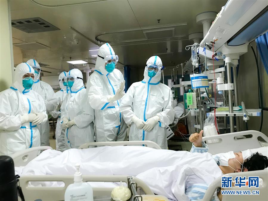 （新華全媒頭條&middot;圖文互動）（6）凡人亦英雄&mdash;&mdash;連線一線醫護人員