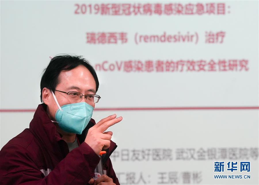 (在習近平新時代中國特色社會主義思想指引下——新時代新作為新篇章·習近平總書記關切事·圖文互動)(11)高擎利劍驅疫魔——科研攻關助力湖北戰“疫”記