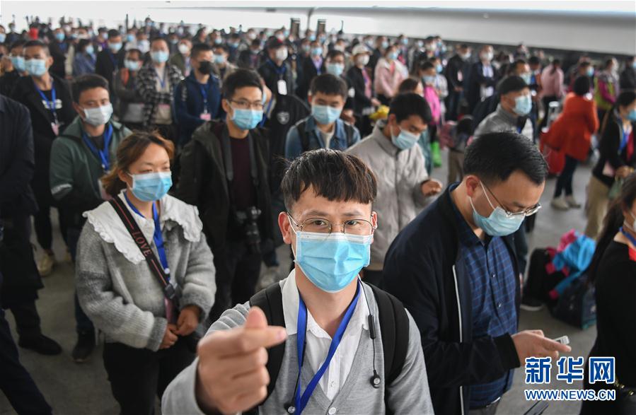 (新華全媒頭條·圖文互動(dòng))(4)春天,匯聚復(fù)蘇的力量——寫在2020年首季中國(guó)經(jīng)濟(jì)收官之際