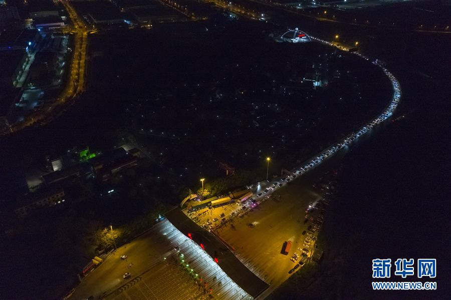 （新華全媒頭條&middot;圖文互動）（14）上下同心，守望相助&mdash;&mdash;中國抗疫眾志成城的生動實踐