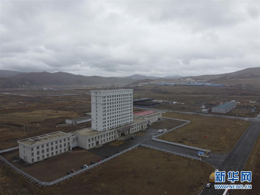 （在習近平新時代中國特色社會主義思想指引下&mdash;&mdash;新時代新作為新篇章&middot;習近平總書記關(guān)切事&middot;圖文互動）（1）祛疫未竟 征衣不解&mdash;&mdash;綏芬河小城的抗疫故事