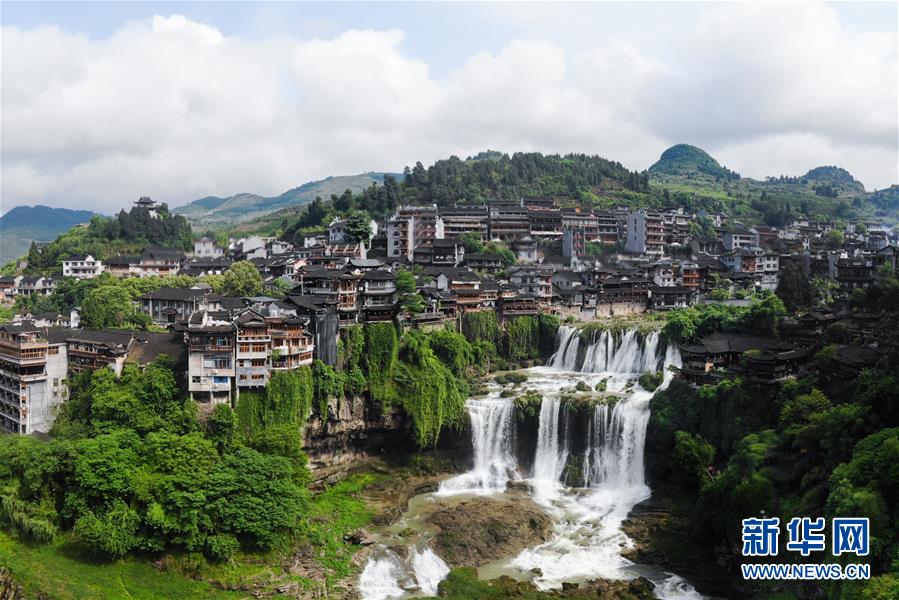 （圖文互動）（1）美了鄉村 富了山民&mdash;&mdash;湖南崛起一批文旅特色小鎮