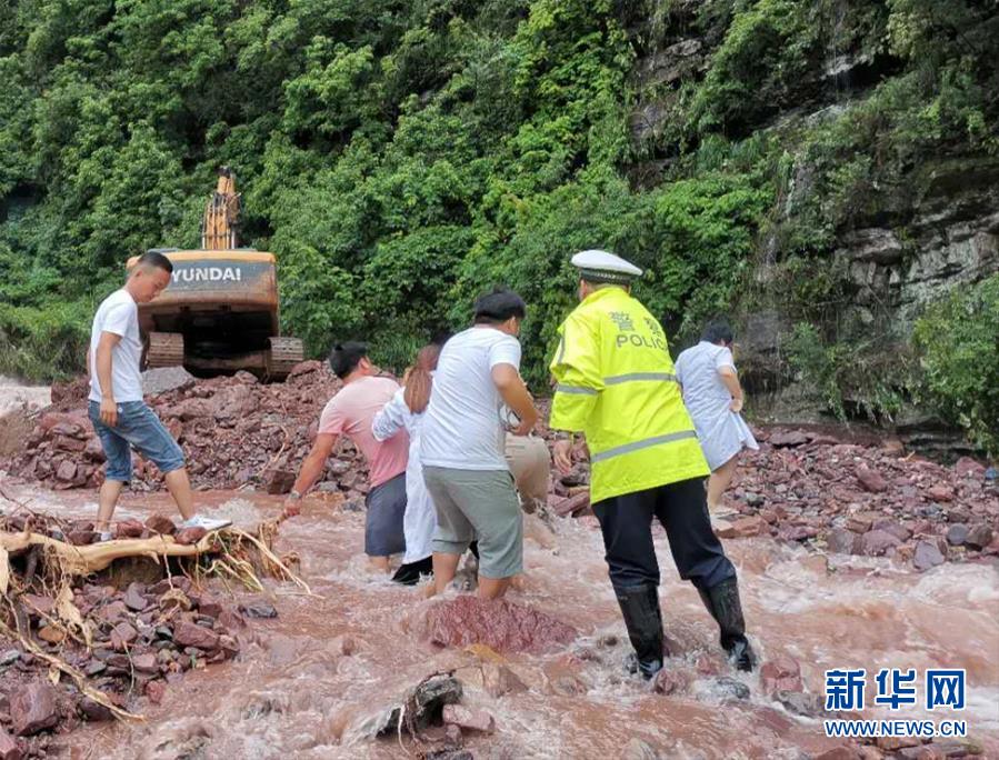 (新華全媒頭條·圖文互動)(11)把確保人民生命安全放在第一位——聚焦當前我國防汛救災工作