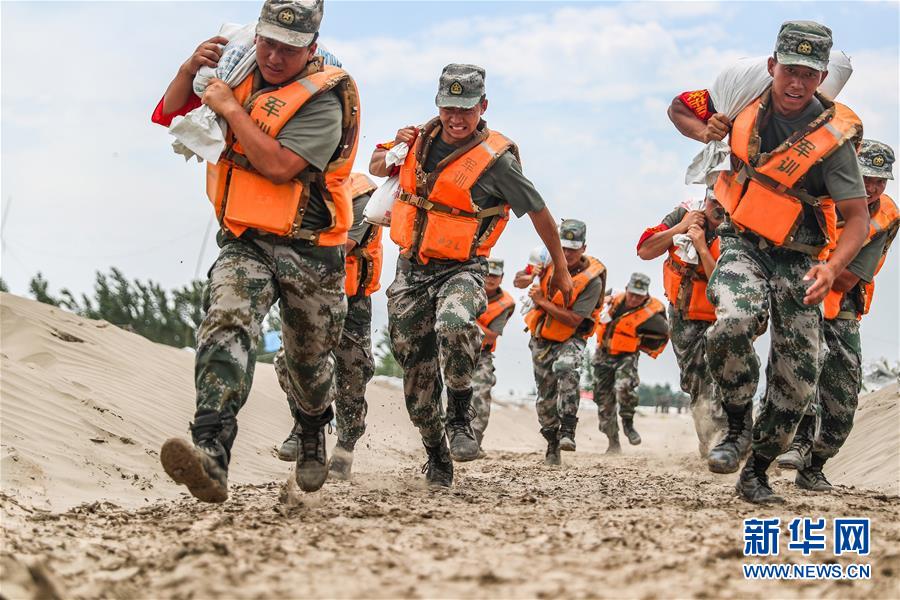 （圖文互動）（2）五十勇士戰(zhàn)江洲&mdash;&mdash;陸軍第71集團軍某旅工兵連黨員突擊隊九江搶險記事