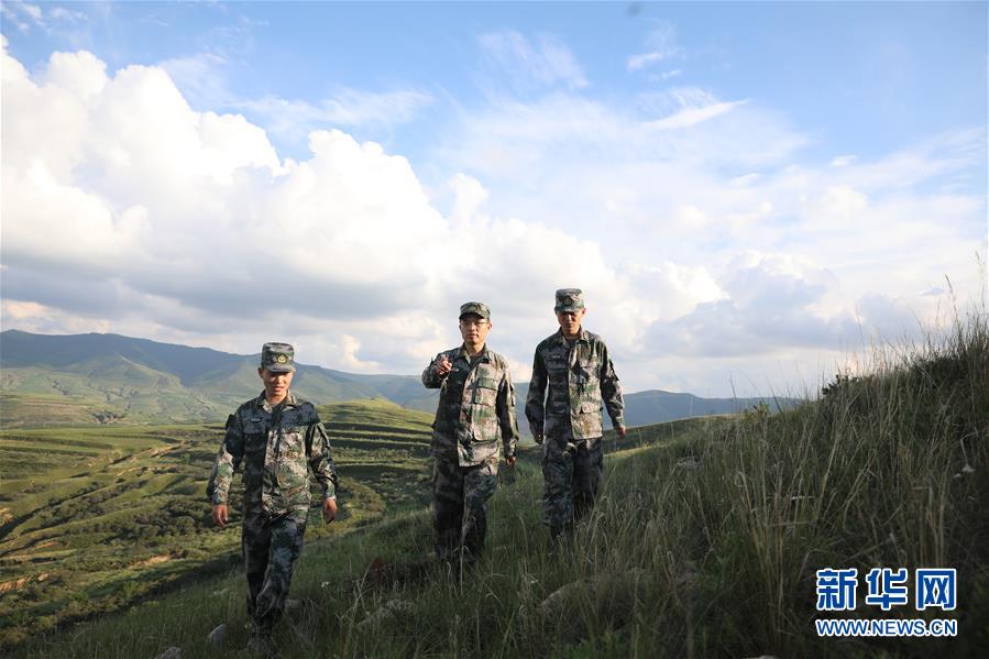 （圖文互動(dòng)）（4）對(duì)黨赤&ldquo;淳&rdquo; 為國(guó)志&ldquo;靜&rdquo;&mdash;&mdash;記戰(zhàn)略支援部隊(duì)某部高級(jí)工程師淳靜