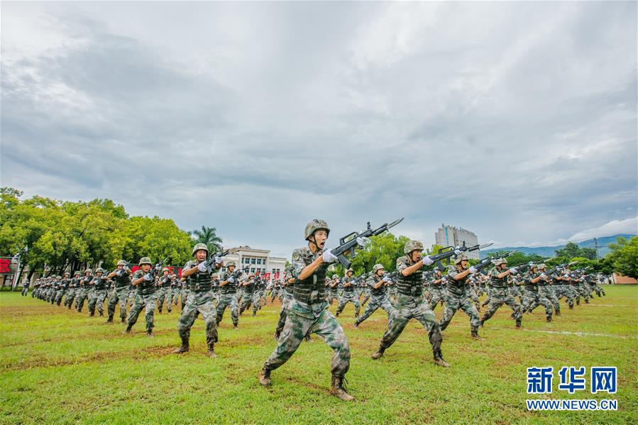 （在習近平強軍思想指引下&middot;我們在戰位報告&middot;圖文互動）（2）千里移防，鐵心跟黨走&mdash;&mdash;南部戰區陸軍第75集團軍某紅軍旅政治建軍、練兵備戰記事
