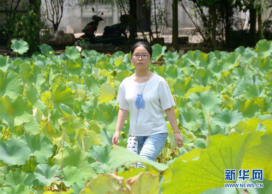 （新華全媒頭條&middot;青春的夢(mèng)想　青春的奮斗&middot;圖文互動(dòng)）（2）二〇二一&mdash;&mdash;二〇三五：照見(jiàn)你我青春路