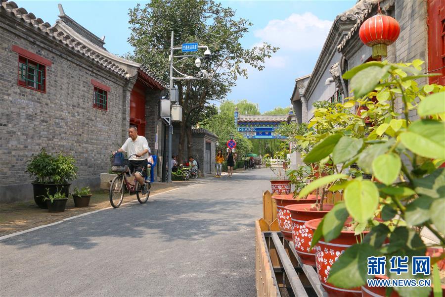 （習近平的小康故事&middot;新華網&middot;圖文互動）（7） &ldquo;讓全體人民住有所居&rdquo;&mdash;&mdash;習近平和百姓安居的故事