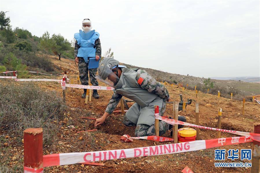 （國際&middot;圖文互動(dòng)）（3）通訊：&ldquo;中國軍人掃雷一如既往專業(yè)和敬業(yè)！&rdquo;&mdash;&mdash;記中國赴黎維和部隊(duì)完成&ldquo;藍(lán)線&rdquo;3個(gè)雷場清排任務(wù)
